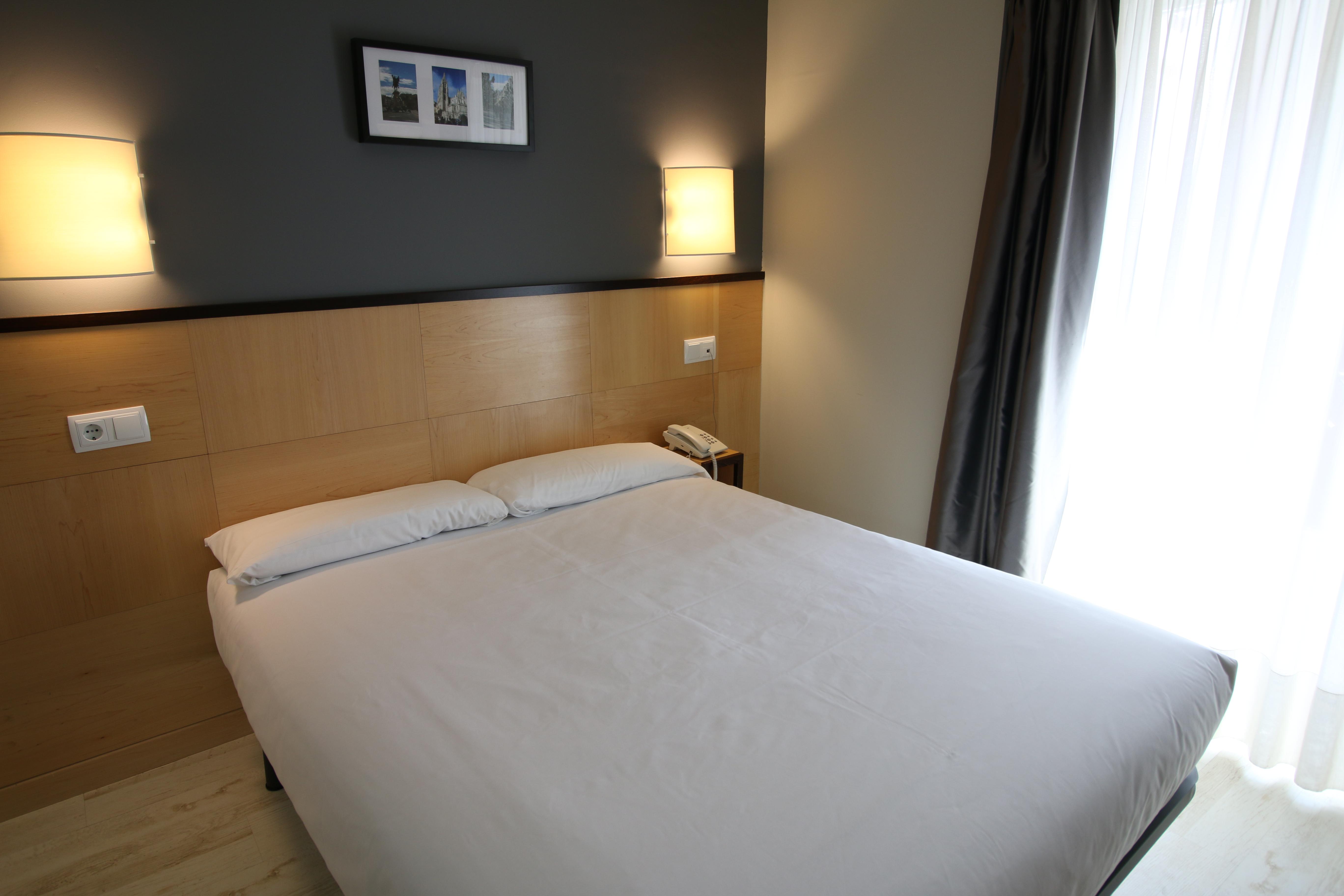 Hotel Alda Entrearcos Burgos Bagian luar foto