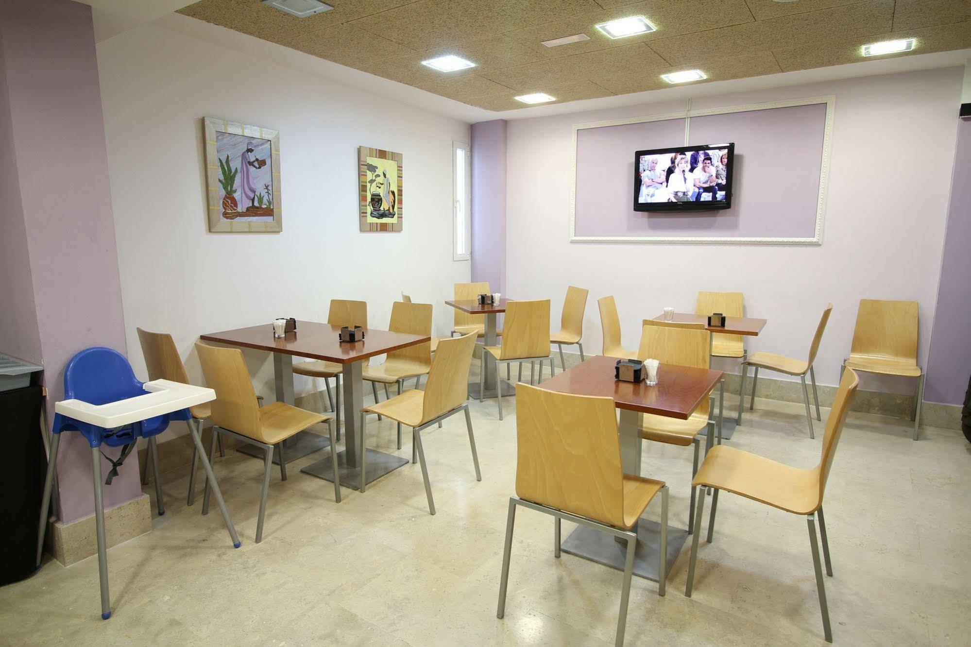 Hotel Alda Entrearcos Burgos Bagian luar foto